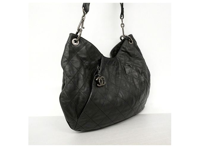 Chanel Matelassé Schultertasche - Ansicht 2
