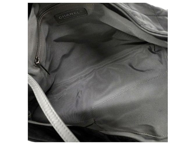 Chanel Matelassé Schultertasche - Ansicht 4