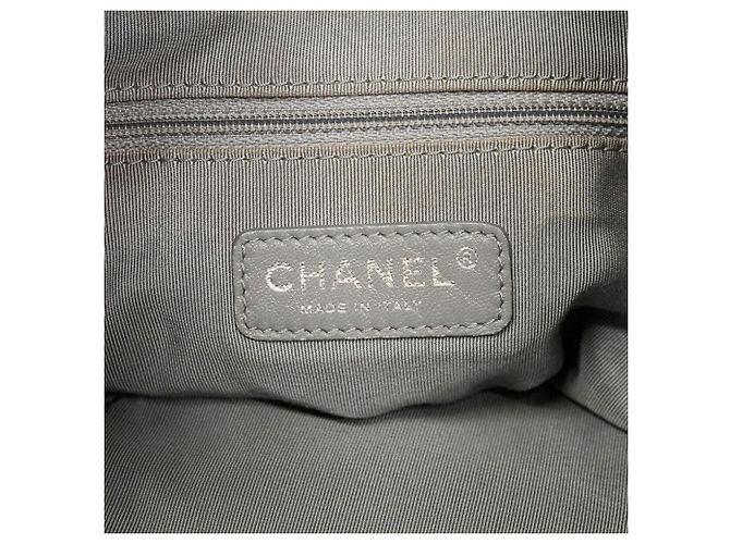 Chanel Matelassé Schultertasche - Ansicht 5