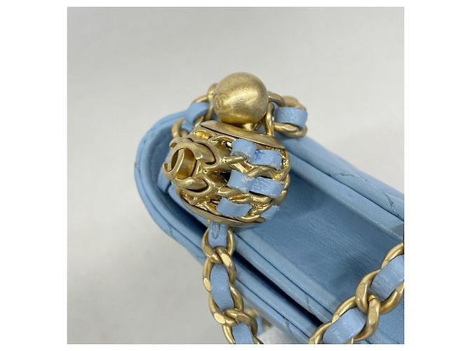 Chanel Matelassé Schultertasche mit Kette - Ansicht 7