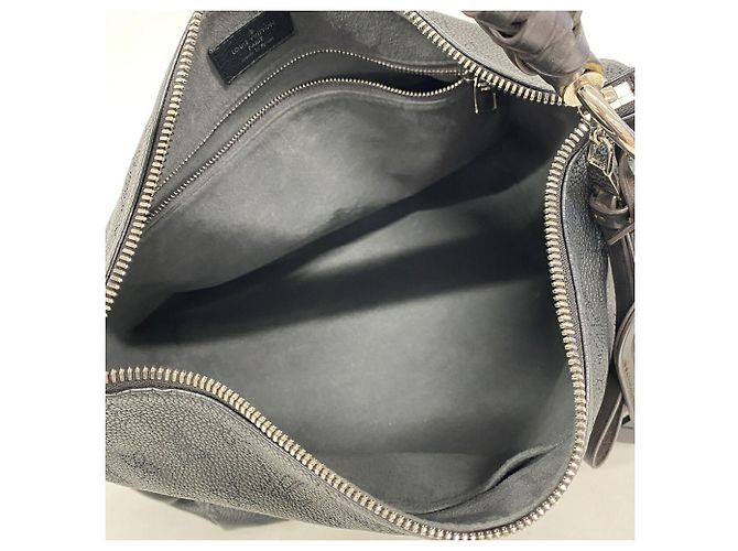 Louis Vuitton Mahina Beauvure Hobo-Handtasche - Ansicht 4