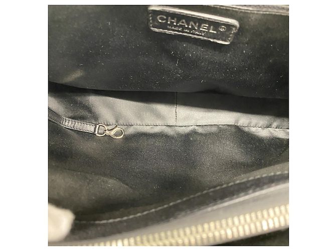 Borsa Tote con catena Chanel Matelassé - vista 4