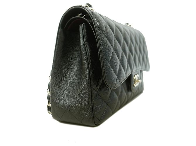 Borsa a tracolla Chanel nera in pelle di vitello grana - vista 2