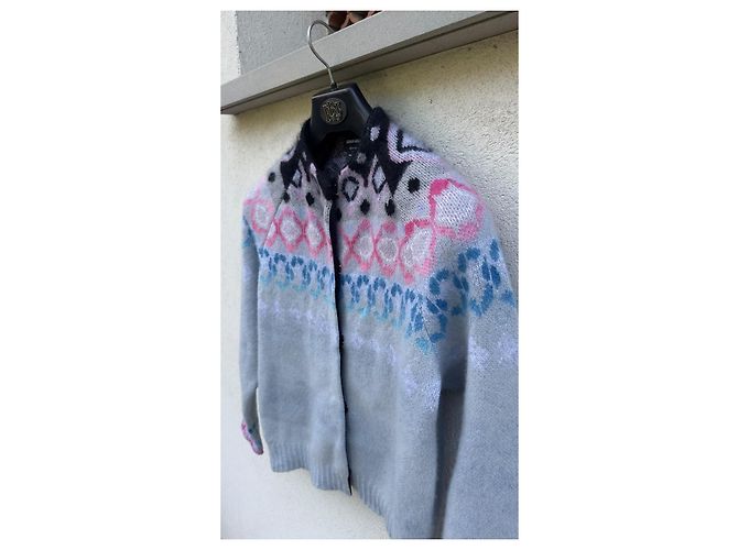 Giorgio Armani Strickjacke
Grau Rosa Blau Muster
Wollmischung - Ansicht 7