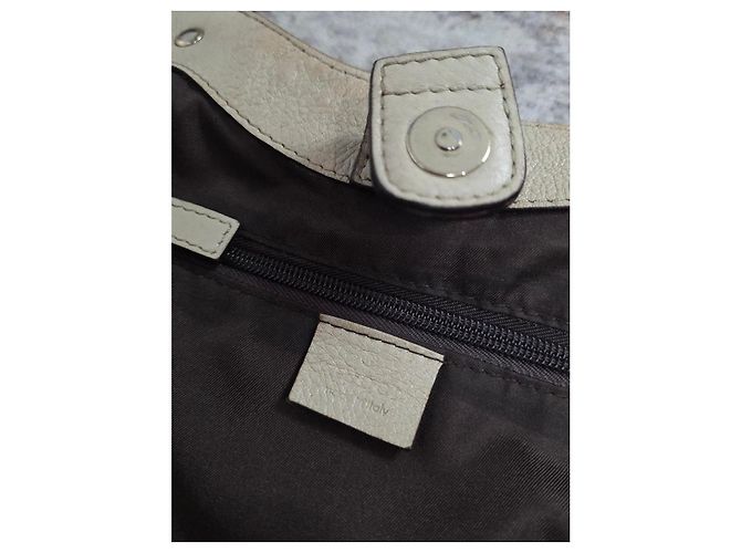 Borsa a mano Gucci Sukey in tela monogram - vista 12
