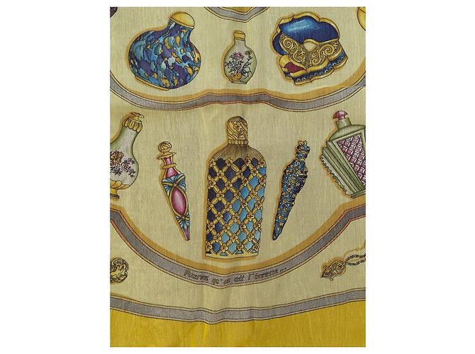 Hermès Carré 90 Foulard in seta Jaune Flacon - vista 3