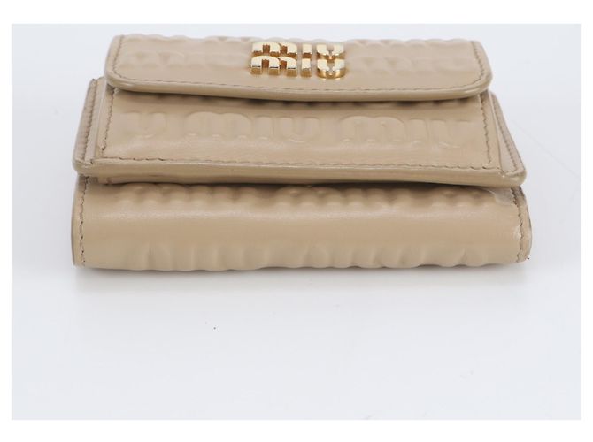 Miu Miu Leder Tri-fold Geldbörse - Ansicht 4