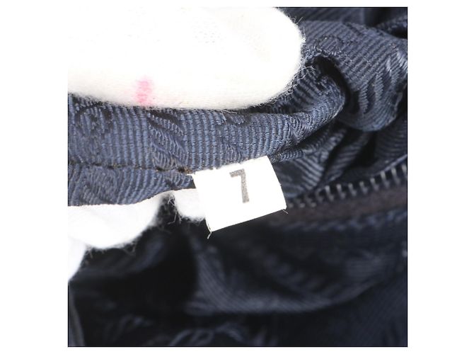 Bolsa de ombro Tote Prada Tessuto Nylon acolchoada com dupla corrente de couro - vista 10
