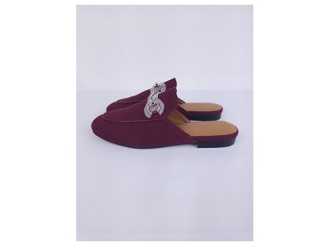 Mules Gucci en lona monogramada burdeos - vista 2