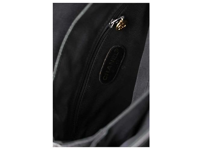Mochila Chanel de cuero negro - vista 7