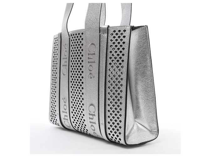 Chloé Sac à main et épaule Chloe Woody Medium en cuir, couleur Silver - vue 2
