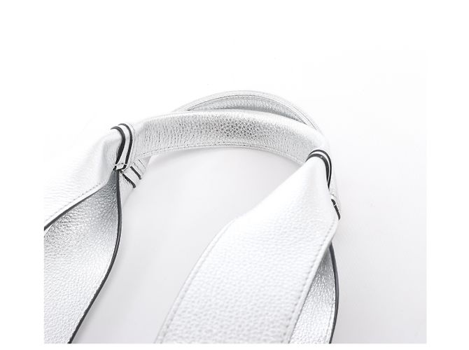 Chloé Sac à main et épaule Chloe Woody Medium en cuir, couleur Silver - vue 9