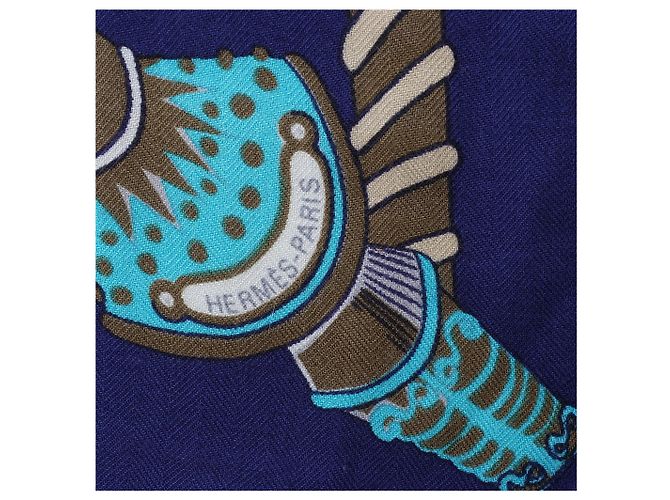 Hermès Carré 90 "Etendards et Bonnieres flag" Kaschmir x Seidentuch in Blau - Ansicht 10