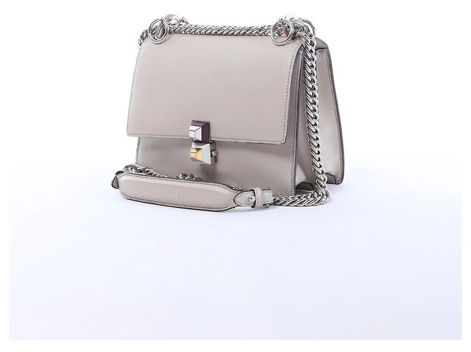 FENDI Kan I Mini Leder-Umhängetasche mit Kette in Grau 8M0381 - Ansicht 2