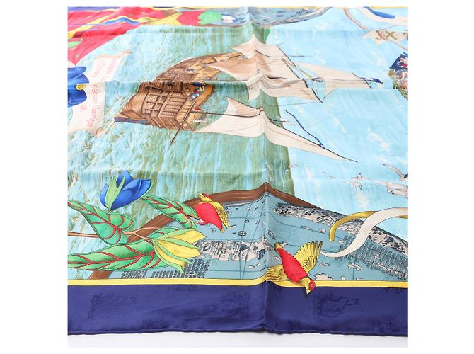 Hermès Carré 90 "Christoffer Columbus decouvre l'Amerique" Foulard di seta Blu - vista 3