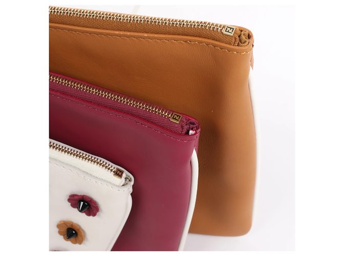 Borsa a pochette Fendi Triplet in pelle x borchie marrone 8BS001 - vista 4