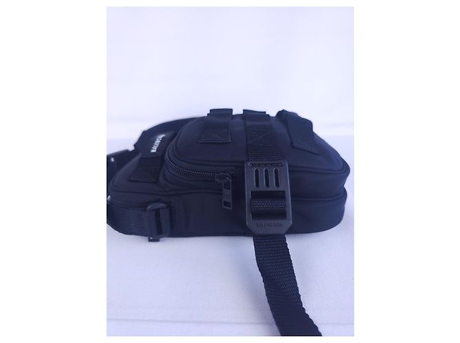 Black Balenciaga shoulder bag - view 14