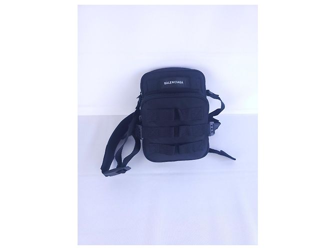 Black Balenciaga shoulder bag - view 16