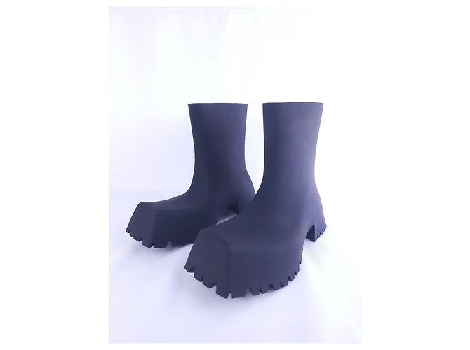 Stivali Balenciaga Trooper in gomma nera - vista 6