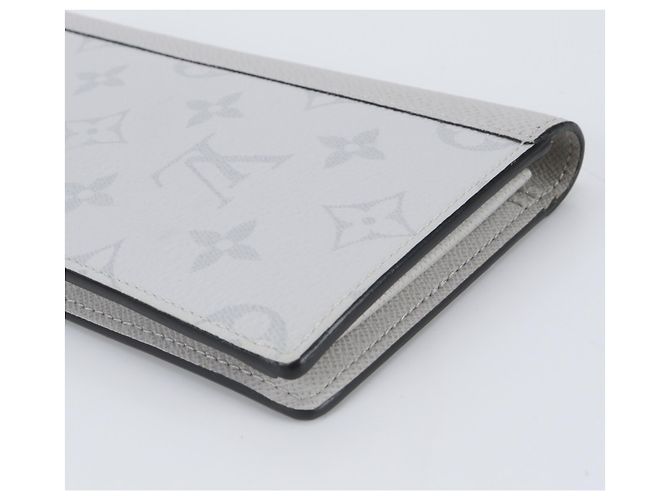 Louis Vuitton Taigarama Portefeuille Brazza Long Wallet - vista 3