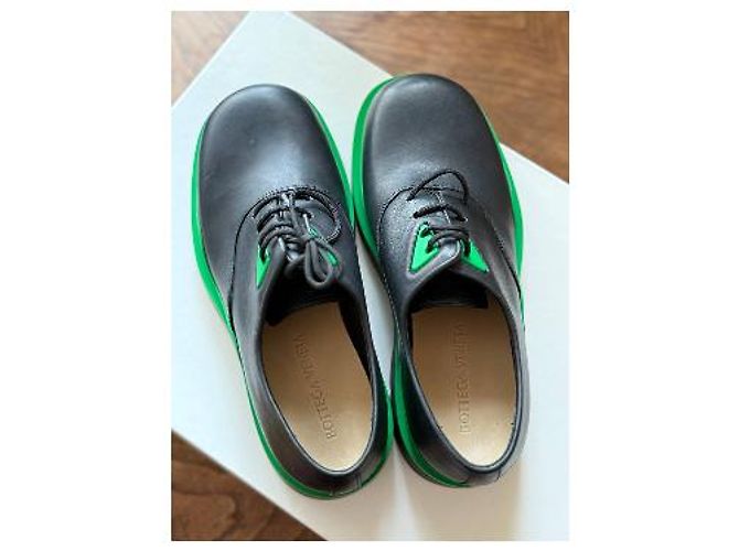 Bottega Veneta Scarpe Oxford in pelle Nero/Verde - vista 4
