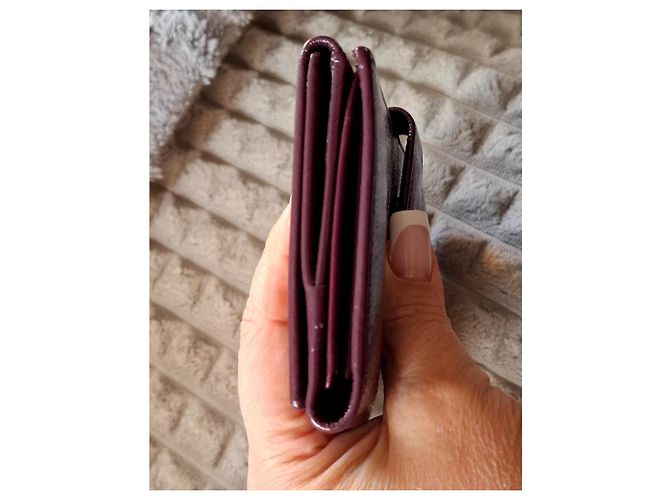 Yves Saint Laurent YSL Monogram Lackleder Geldbörse - Ansicht 9