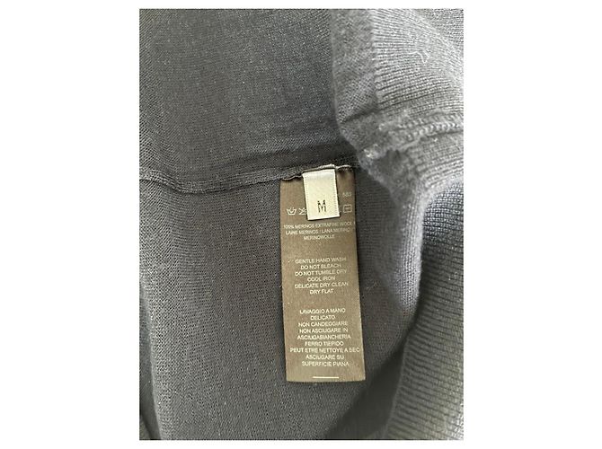 Paul Smith Rollkragenpullover aus Wolle in Marineblau mit Perlmuttknöpfen - Ansicht 8