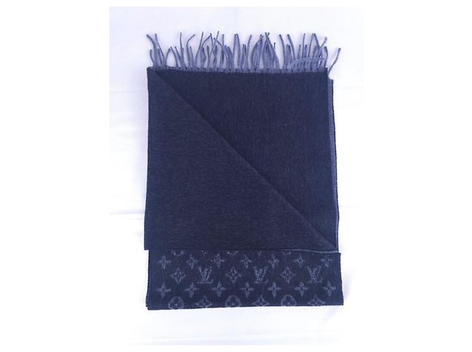 Sciarpa Louis Vuitton Monogram in Lana e Cashmere Blu Navy - vista 11