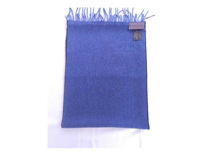 Louis Vuitton Monogram Scarf in Blue Wool and Cashmere - view 11