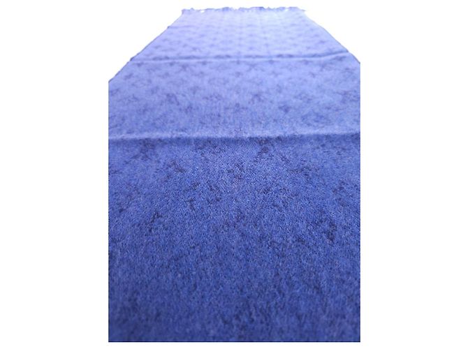 Louis Vuitton Monogram Scarf in Blue Wool and Cashmere - view 8