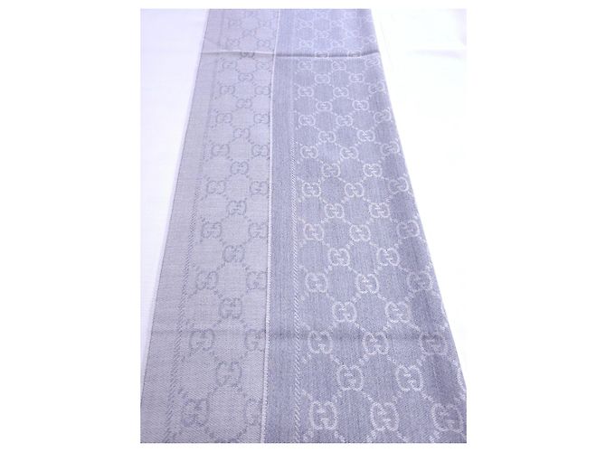 Bufanda Gucci GG Supreme en lana gris - vista 5