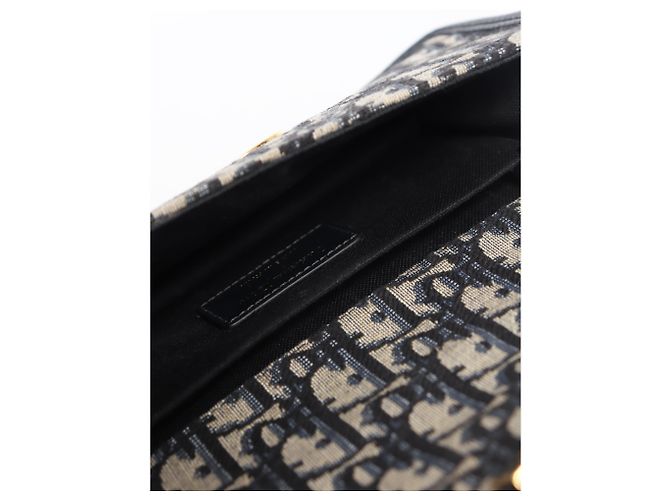 Christian Dior borsa a tracolla 30 Montaigne monogram blu navy - vista 7