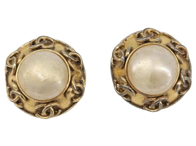 CHANEL Earring Metal Gold Tone White CC - vista 13