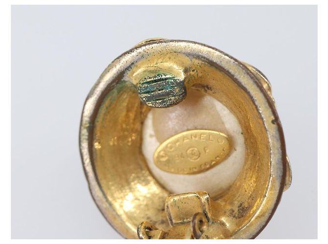 CHANEL Earring Metal Gold Tone White CC - vista 7
