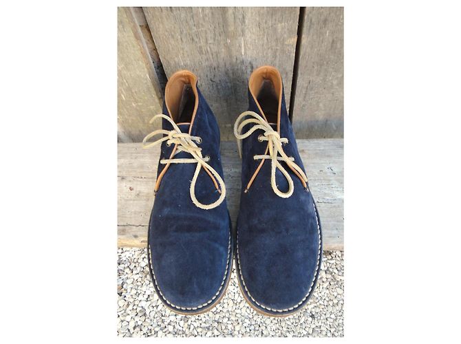 Acne Studios Bottines Chukka en daim bleu marine - vue 3