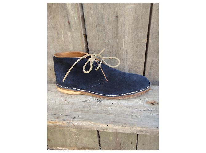 Acne Studios Bottines Chukka en daim bleu marine - vue 7