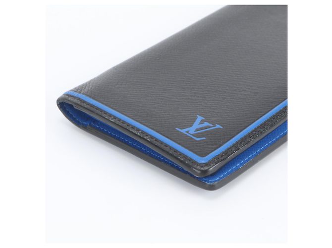 Louis Vuitton Taiga Portefeuille Brazza Long Wallet - vista 4