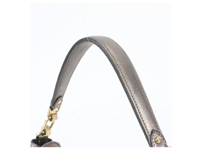 Loewe Anagram Schultertasche aus Leder - Ansicht 2