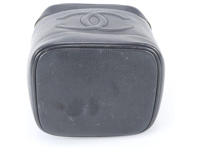 Vanity Necessaire Chanel in pelle Caviar Coco Mark - vista 6