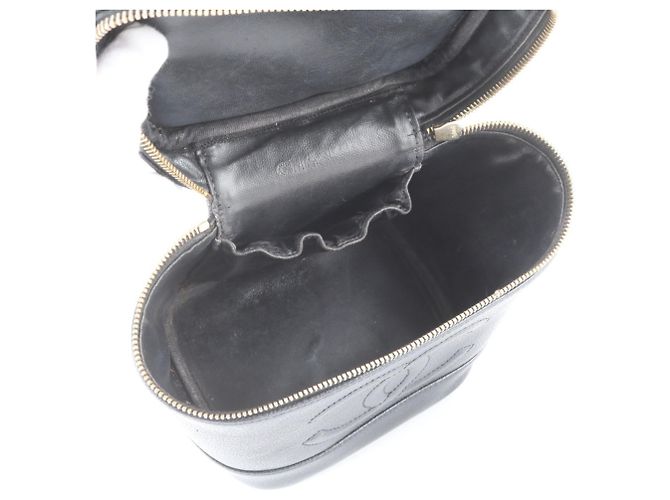 Vanity Necessaire Chanel in pelle Caviar Coco Mark - vista 7