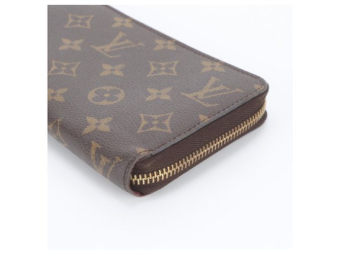 Louis Vuitton Monogram Zippy Wallet - view 3