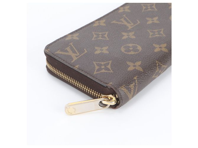 Louis Vuitton Monogram Zippy Wallet - view 4