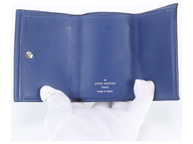 Cartera compacta Louis Vuitton Taigarama Discovery - vista 6