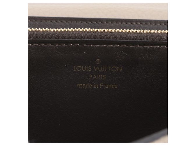 Capucines Portafoglio lungo Louis Vuitton con protezione RFID - vista 8