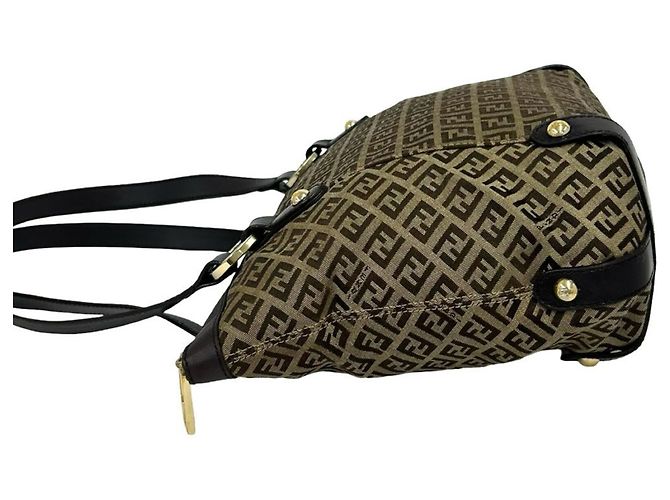 Fendi Shopper-Tasche aus Canvas und Leder mit Zucchino FF-Muster - Ansicht 5