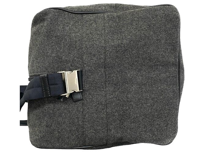 Bolsa Boston 2-Way Prada em nylon e lã cinza - vista 5