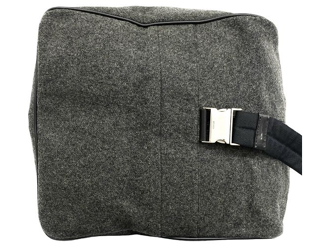 Bolsa Boston 2-Way Prada em nylon e lã cinza - vista 6