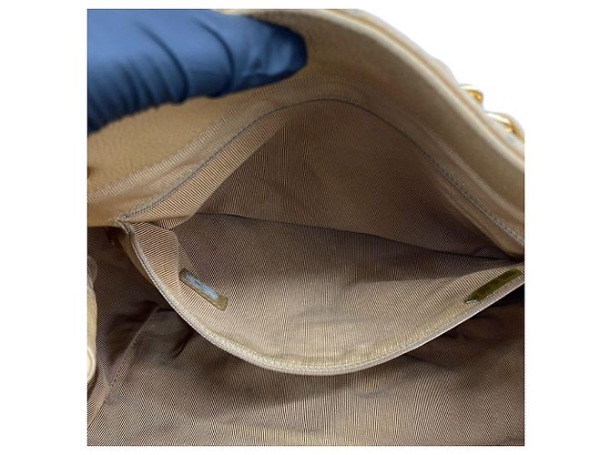 Timeless Bolso Tote Chanel de piel de becerro granulada beige - vista 10