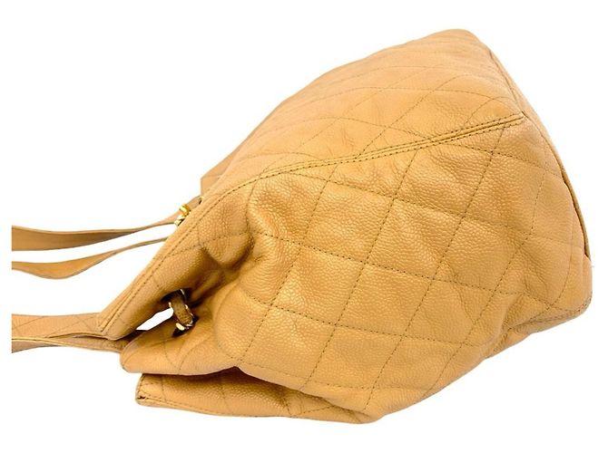 Timeless Bolso Tote Chanel de piel de becerro granulada beige - vista 5