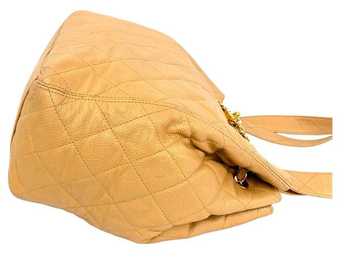 Timeless Bolso Tote Chanel de piel de becerro granulada beige - vista 6